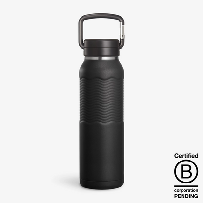 Nuataaq Connect™ Carabiner Bottle in obsidian black next to a certified B Corp Pending badge